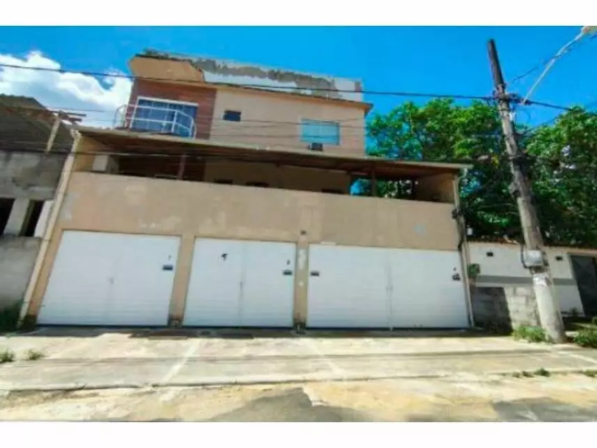 Casa com 72,84m² construídos em Queimados/RJ
