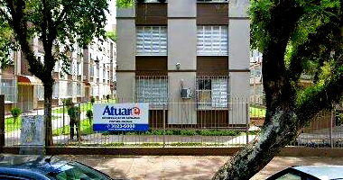 Apartamento 301 com 2 dormitórios e 1 banheiro em Porto Alegre