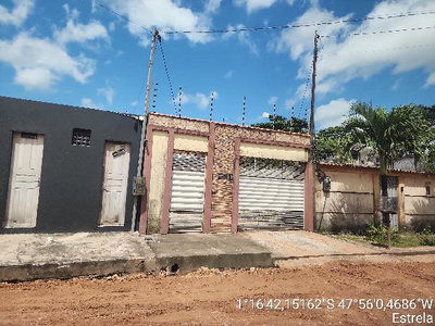 Casa com 2 quartos e 69,75 m² de área construída