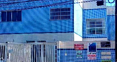 Casa Duplex com 3 quartos, 2 banheiros e 1 vaga, ocupada