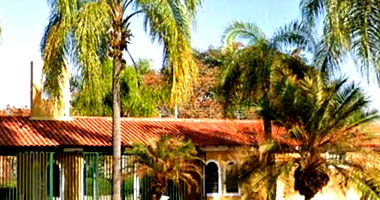 Terreno em Loteamento Fechado com 1.087m²