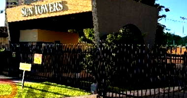 Apartamento em Condomínio com 2 Quartos e Varanda em Natal/RN