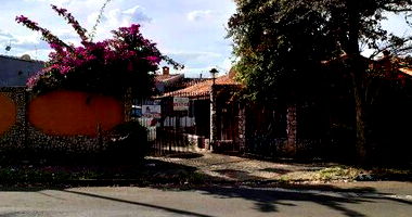 Casa com 2 Quartos e 3 Banheiros em Hortolândia/SP