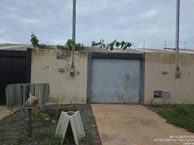 Casa com 2 quartos, 1 vaga de garagem, 69,84 m², ocupada