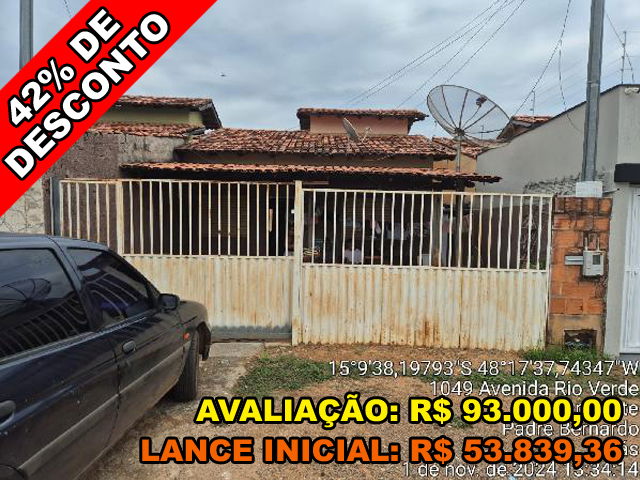 Casa 2 quartos, 1 banheiro, 66m² construída, 1 vaga, desocupada