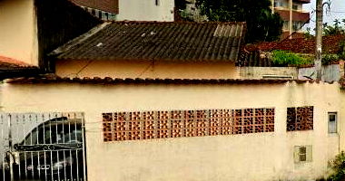 Casa Ocupada em Praia Grande com 84m² de Área Construída