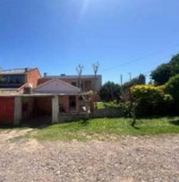 Casa com 89m², 2 quartos, ocupada, ideal para investimento