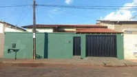 Casa ocupada com 4 quartos e 125,10 m² construídos