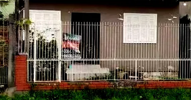 Casa padrão com 1 quarto, 1 banheiro, 1 vaga, 38m² construída, imóvel ocupado