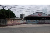 Prédio com 5.136m² construídos e terreno de 21.750m² em Recife/PE