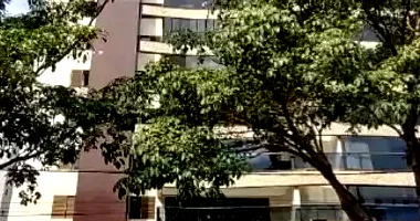 Apartamento com 5 vagas, 358m² terreno e 260m² construídos, ocupado