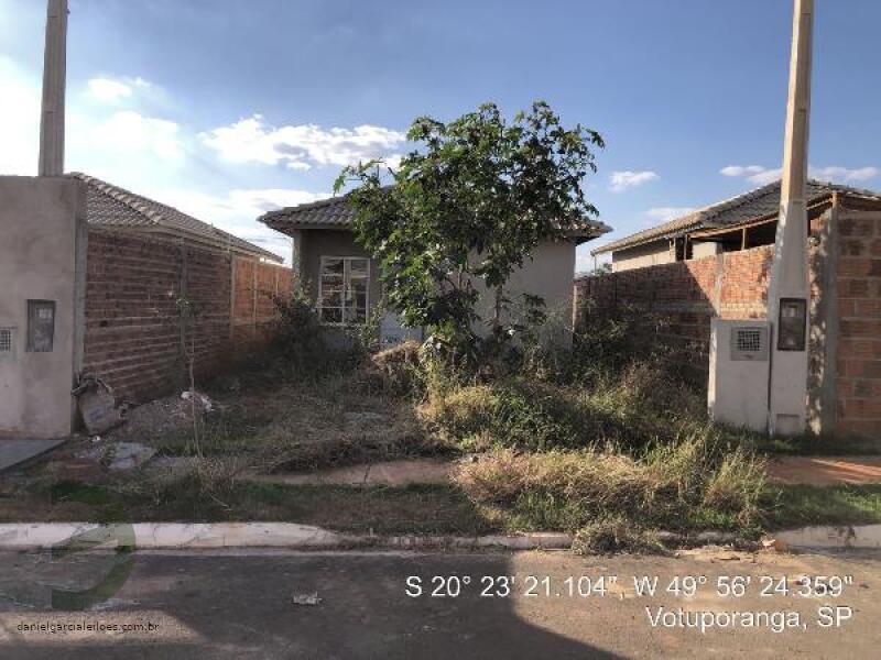 Casa com 2 Quartos e 43,85 m² em Votuporanga
