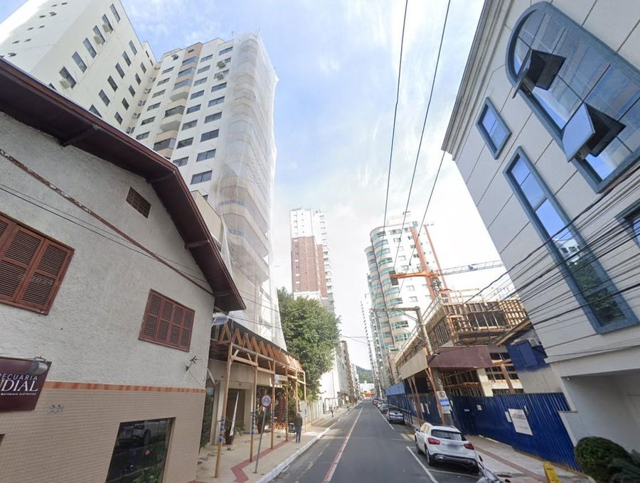 Apto 299m², 2 vagas, Ocupado