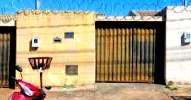 Casa em Condomínio com 2 Quartos e 68m² em Itumbiara