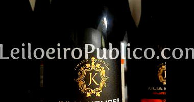 Vinho Curiosity Organic Wine 2012 - Pack com 58 Caixas