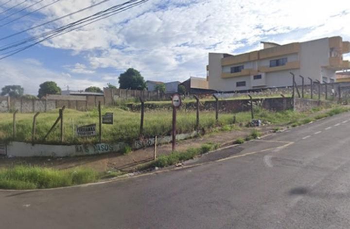 Terreno 732m² no Jardim Residencial Vale do Sol