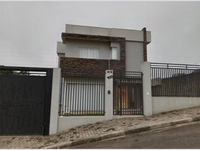 Casa com 3 quartos, 2 banheiros e 208,57 m² de área construída