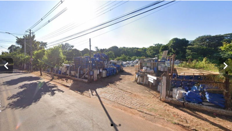 Casa de Moradia com Grande Terreno em Botucatu/SP