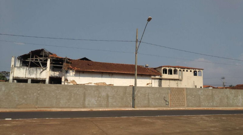 Fração Ideal de 50% de Imóvel Comercial em Monte Carmelo/MG