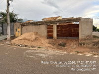 Casa com 2 quartos, 1 banheiro e 1 vaga de garagem