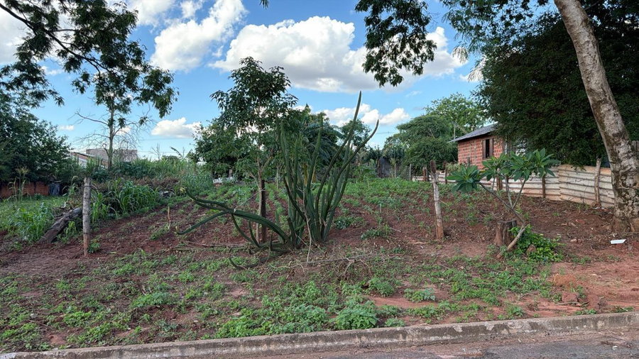 Terreno de 490m² em Cruzeiro do Oeste