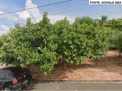 Terreno de 495 m² em lote urbano