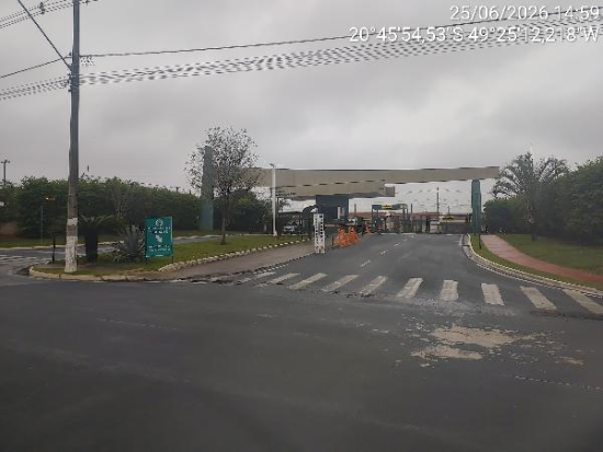 Casa com 2 Quartos e 1 Vaga em São José do Rio Preto