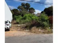 Terreno de 360m² em Loteamento Residencial