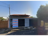 Casa com 3 quartos, 217,83m² construída, ocupada