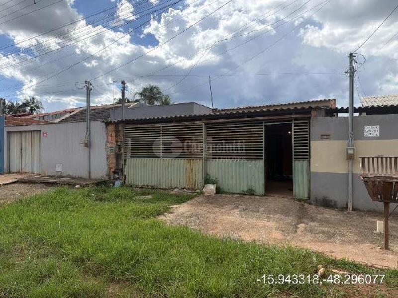 Casa com 2 quartos em Santo Antônio do Descoberto/GO