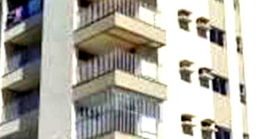 Apartamento padrão com 3 quartos, 2 banheiros e 1 vaga, ocupado