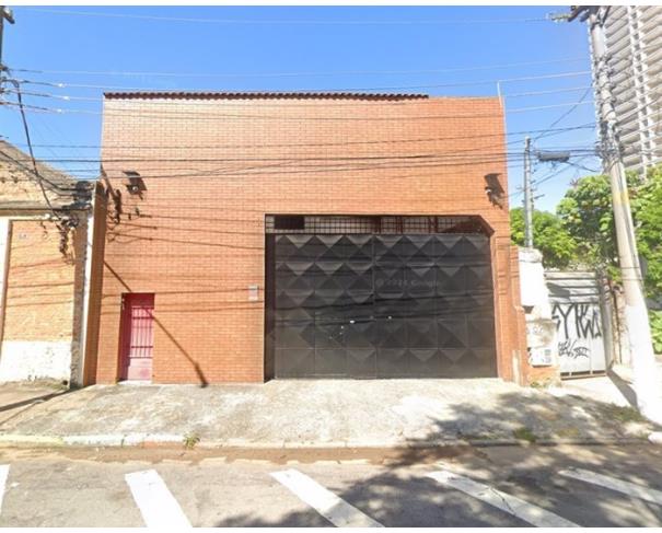 Galpão comercial 220m² no Brás com potencial de investimento