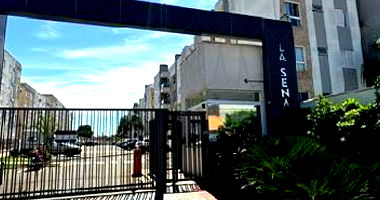 Apartamento 2 quartos, 2 banheiros, 1 vaga, 52m² total, desocupado