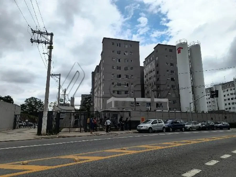 Apartamento com 2 quartos, 1 banheiro e 1 vaga de garagem