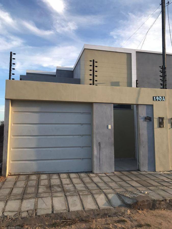 Casa com 69m² construída, 100m² terreno, ocupada