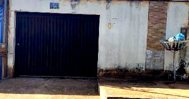 Casa com 2 Quartos e 1 Vaga em Cond. Ouro Verde