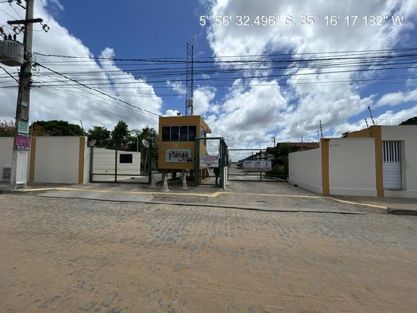Casa com 2 quartos, 1 vaga, 78.94m²