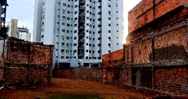 Terreno no Centro com 572 m² - Oportunidade Única!