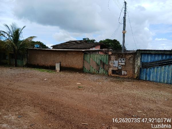 Casa com 2 quartos, 1 vaga e 55m² de área privativa