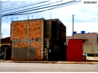 Casa aconchegante de 78m² em terreno amplo, pronta para morar