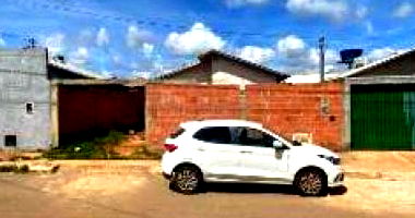 Casa aconchegante com 2 quartos, 1 banheiro e 48 m² construída, ocupada