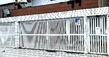 Casa com 2 quartos, 1 vaga e 54,60 m² privativos