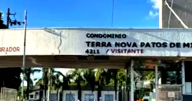 Casa com 3 quartos, 2 banheiros, 1 vaga, 120m² construída, ocupada