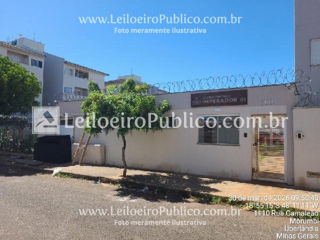 Apartamento com 2 Quartos e 1 Vaga em Uberlândia