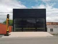 Prédio Comercial com 370m² de Área Construída em Leilão