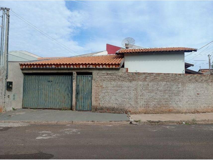 Casa Ocupada com 164m² em Parque dos Sonhos