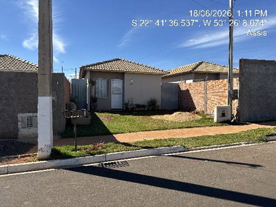 Casa com 2 quartos, 2 vagas e 43,85 m²