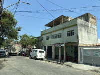 Sobrado com 3 Quartos em São Gonçalo/RJ