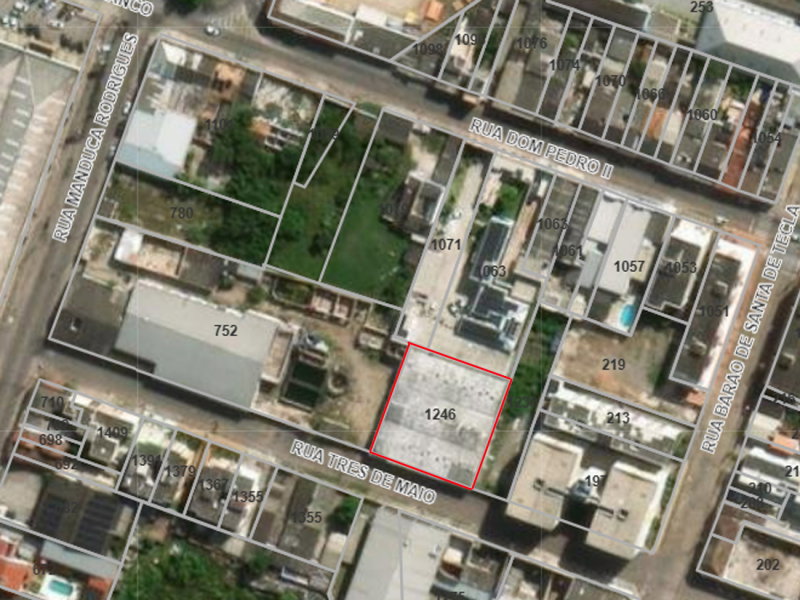 Imóvel industrial com terreno de 22,95m de frente