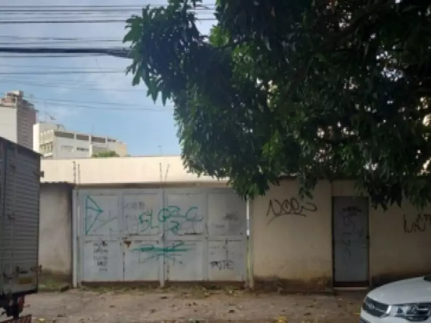 Terreno com 439m² no Setor Aeroporto